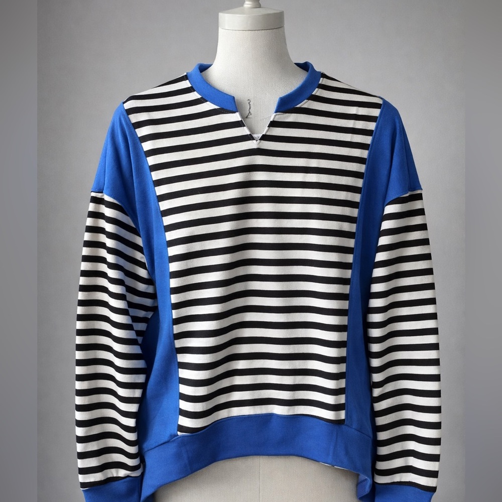 Women’s striped colorblock V‑neck pullover sweatshirt — Medium - Picture 1 of 7